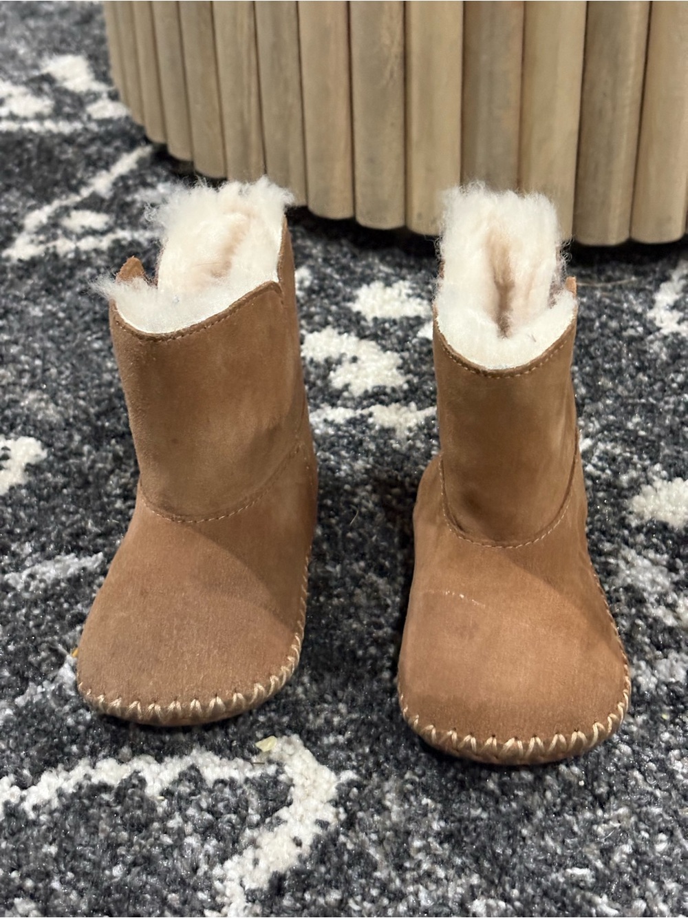 UGG Caden Baby Booties | Size 4/5 EUR 20.5 Like New